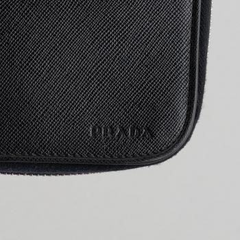 Prada, tie-case.