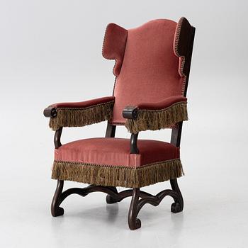 An armchair, 19th century.