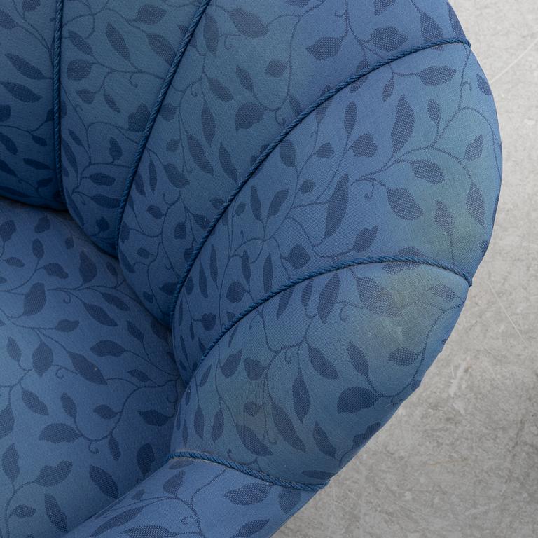 Fåtöljer, ett par, 1900-talets första hälft.