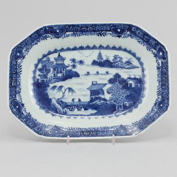 STEKFAT, porslin, Kina, 1700-tal.