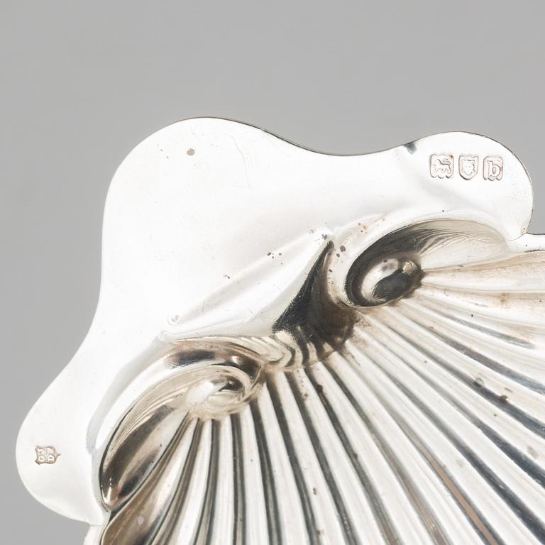 Two English silver shell-shaped bowls, 1897-99.