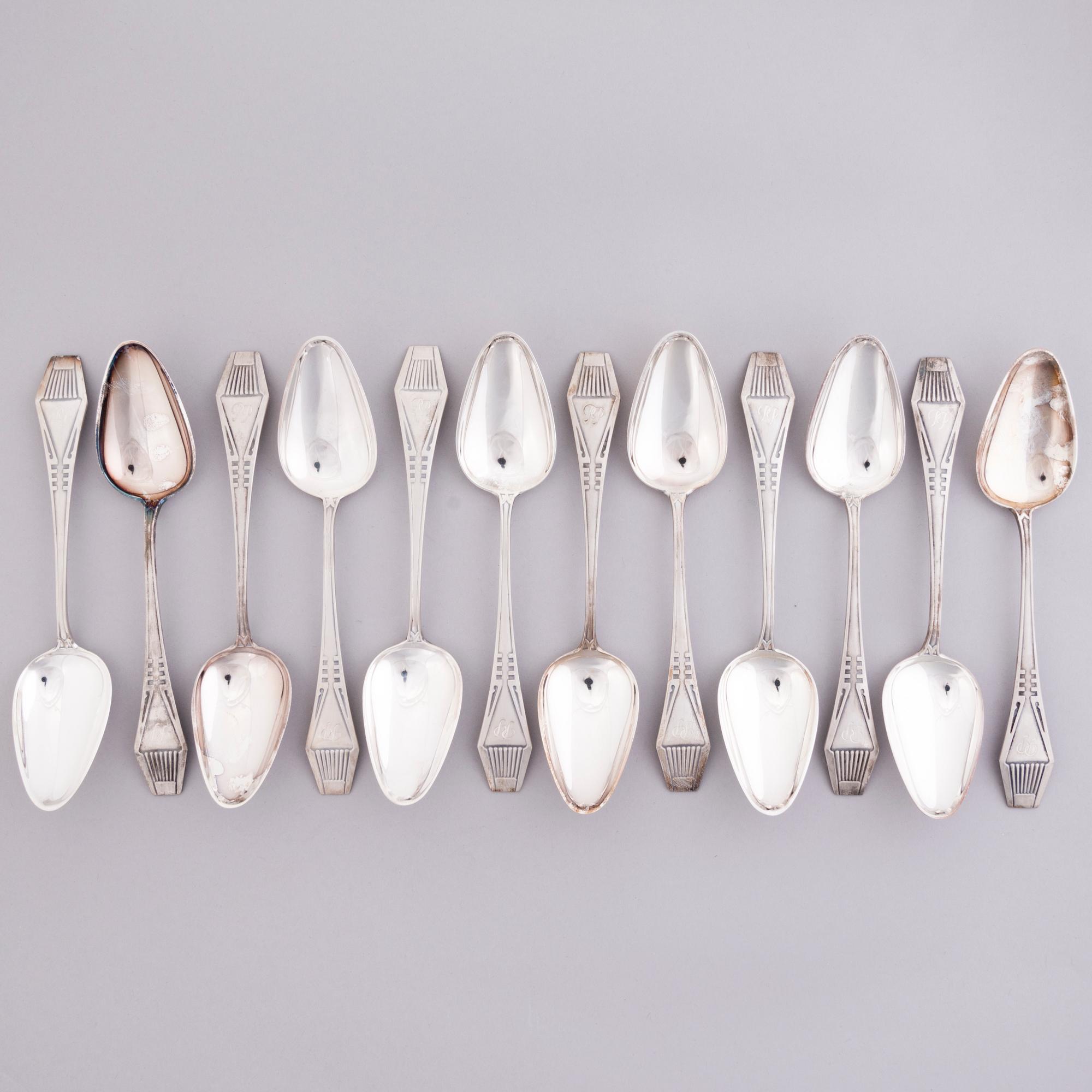 A 36-piece set of silver cutlery, Suomi series, Kultateollisuus oy, Turku, Finland 1988-2001.