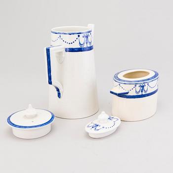 An English late 19th Century 70-piece 'Deva' dinnerware set from Minton, Stoke-on-Trent.