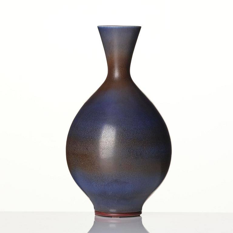 Berndt Friberg, a stoneware vase, Gustavsberg Studio 1973.