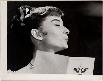 PER-OLOW ANDERSON, a photograph depicting Audrey Hepburn, signed with stamp and dated 1955.