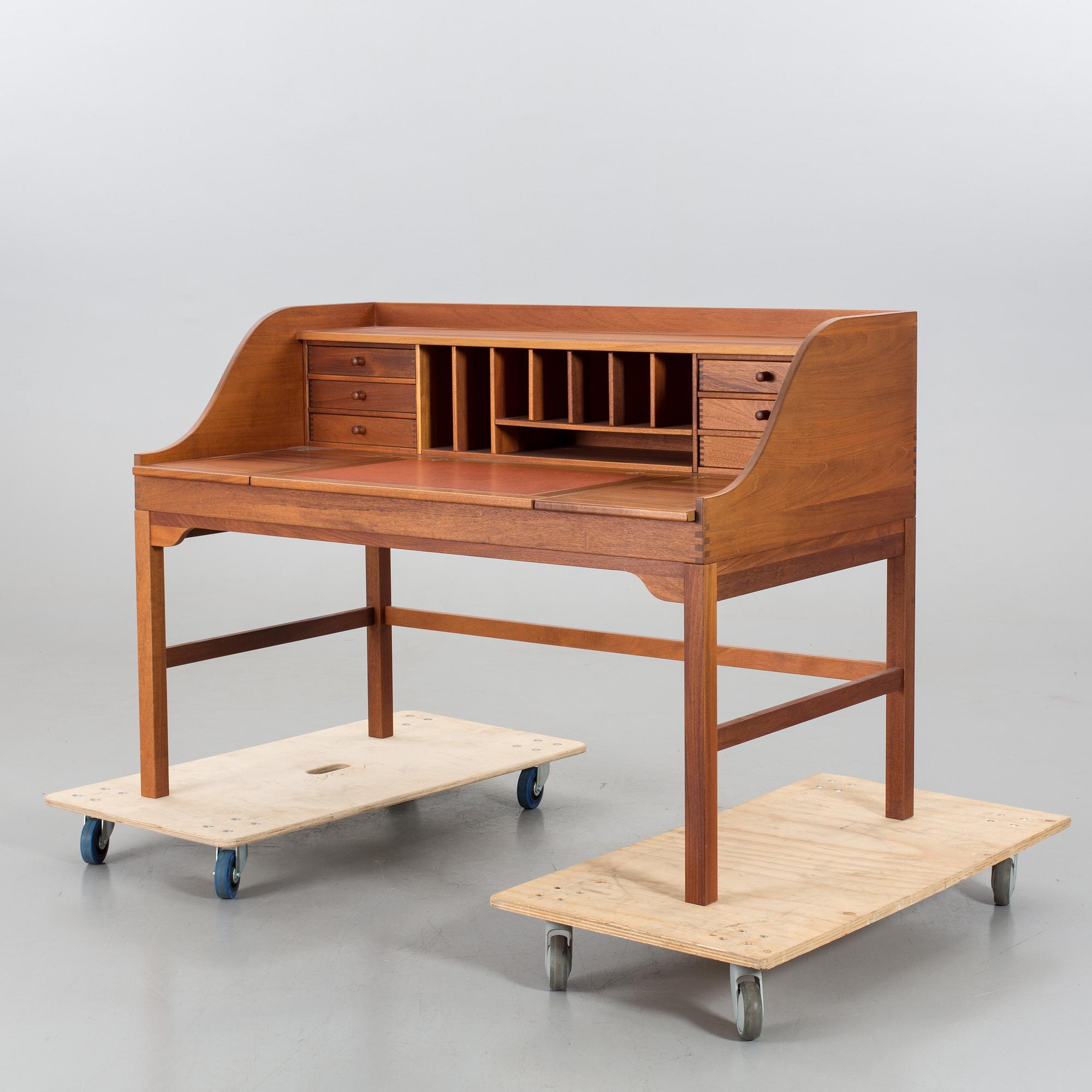 A WRITING DESK BY ANDREAS HANSEN FOR  HADSTEN TRÄINDUSTRI DENMARK.