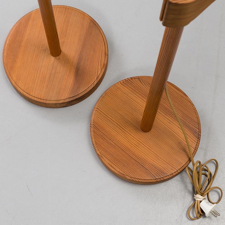 CARL MALMSTEN, a pair of "Staken" floorlights.