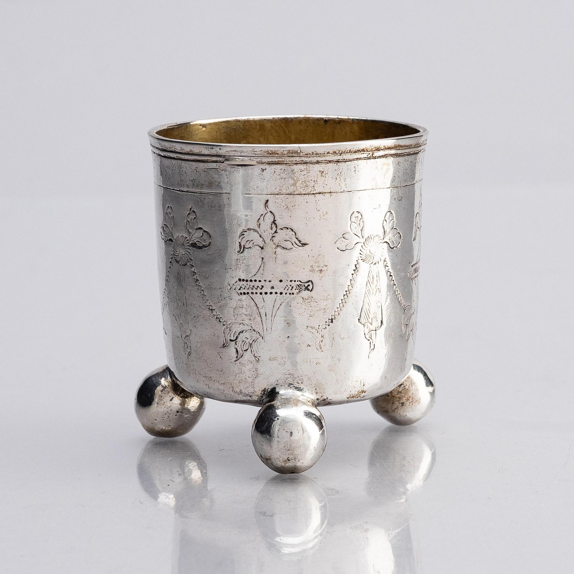 A Swedish early 18th century silver beaker, mark of Petter Henning, Stockholm 1704.