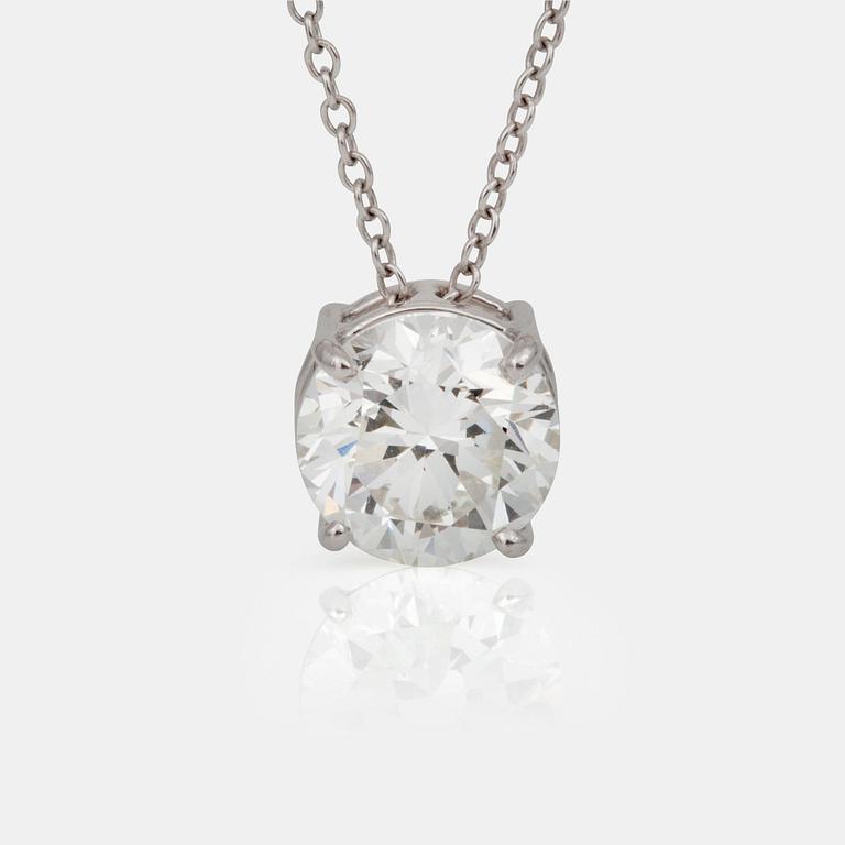 A brilliant-cut diamond, 3.01 cts, I/VVS according to certificate from IGI and HRD, pendant.