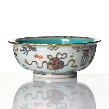 A Chinese bowl, Qing dynasty with Daoguang mark and of the period (1821-50).