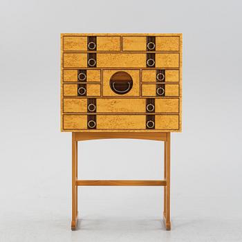 Josef Frank, a model 2215 cabinet, Firma Svenskt Tenn, post 1985.