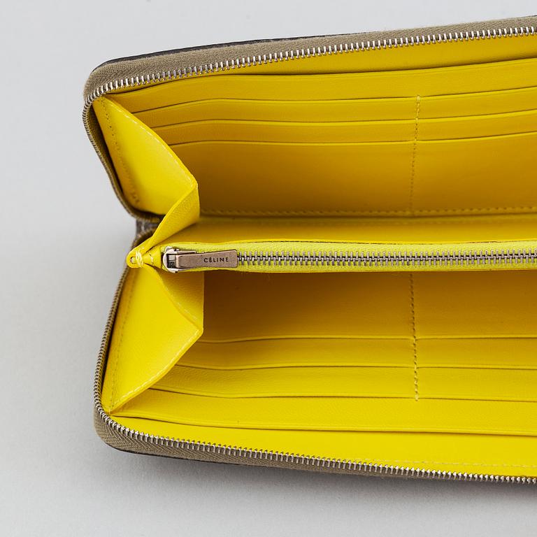 Céline, 'Souris Large Zipped Multifunction' wallet.