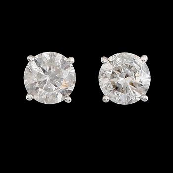 ÖRHÄNGEN, 1 par, 14 k vitguld, briljantslipade diamanter tot 1.64 ct.