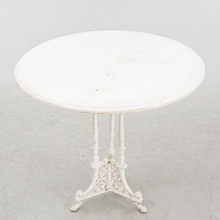 Garden furniture, 3 pieces, mid-20th century.
