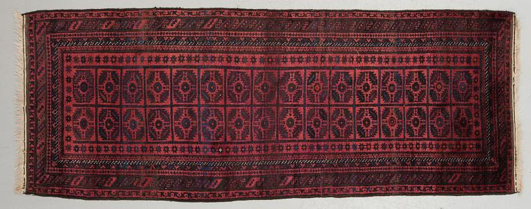 GALLERIMATTA, semiantik, Belutch, ca 324 x 126 cm.