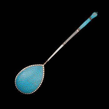 283. A RUSSIAN ENAMEL SPOON. РУССКАЯ, ПОКРЫТАЯ ЭМАЛЬЮ, ЛОЖКА.