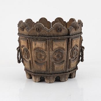 A wooden pot, around 1900.