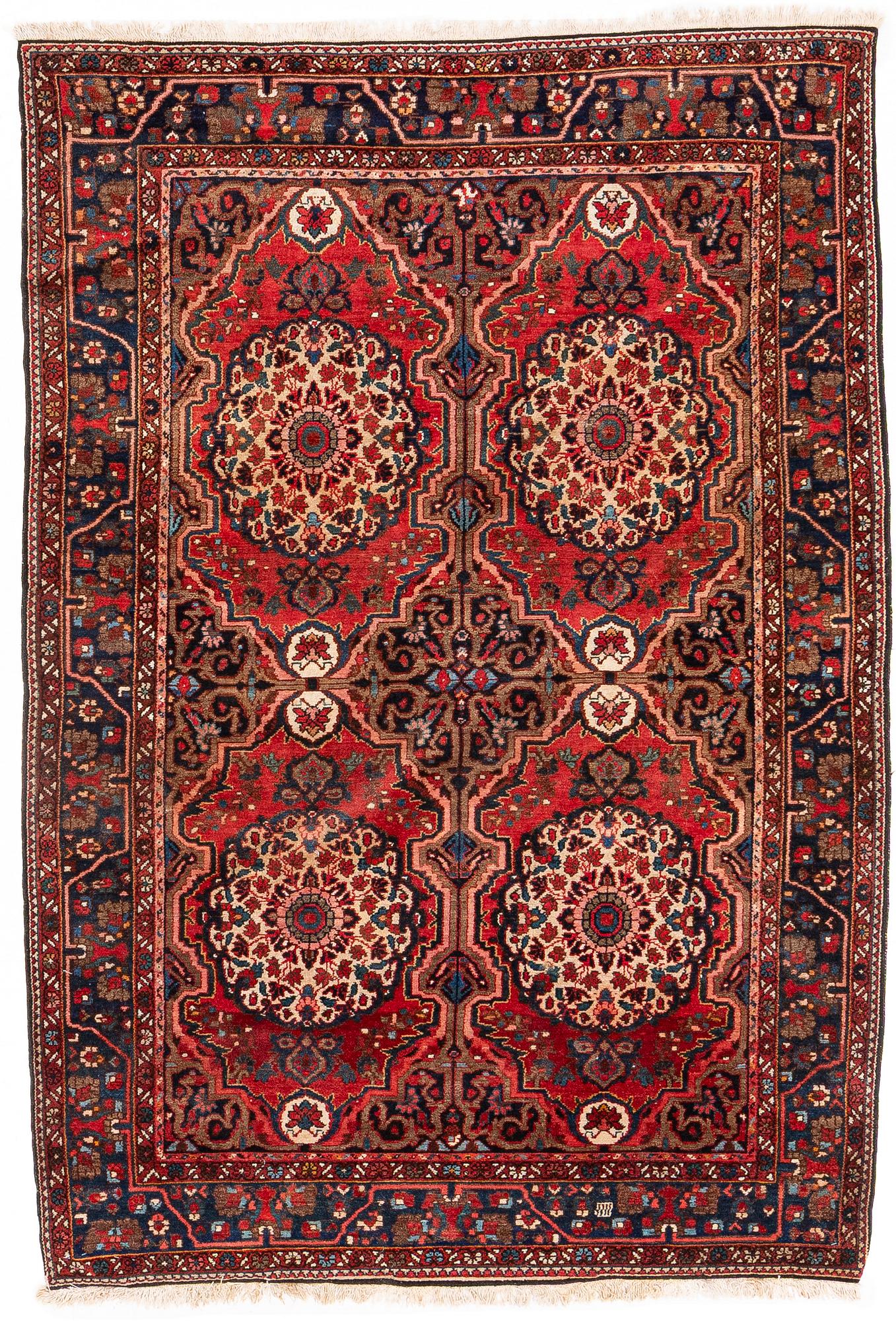 Carpet, Mahal/Bakhtiari, 150 x 218 cm.