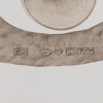 Tapio Wirkkala, hänge, "Päron", silver, Kultakeskus 1975.