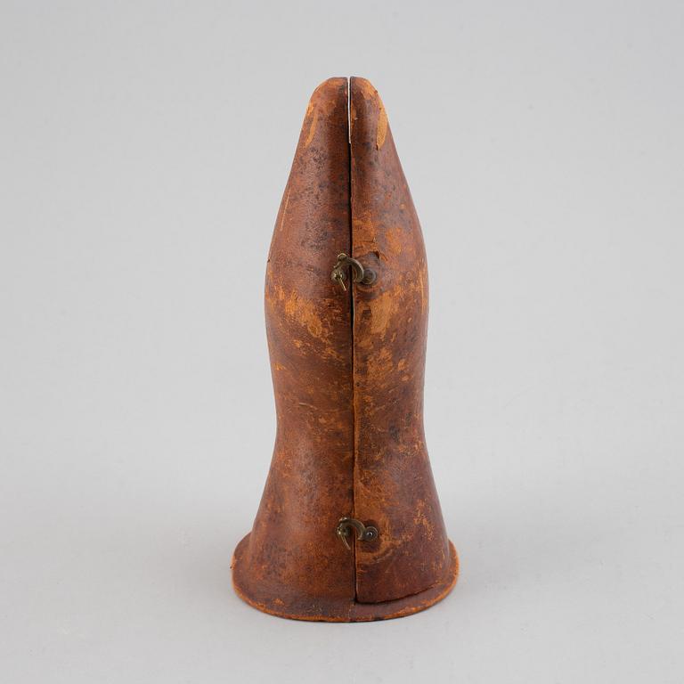 A silver knight figurine in case, pseudo marks.