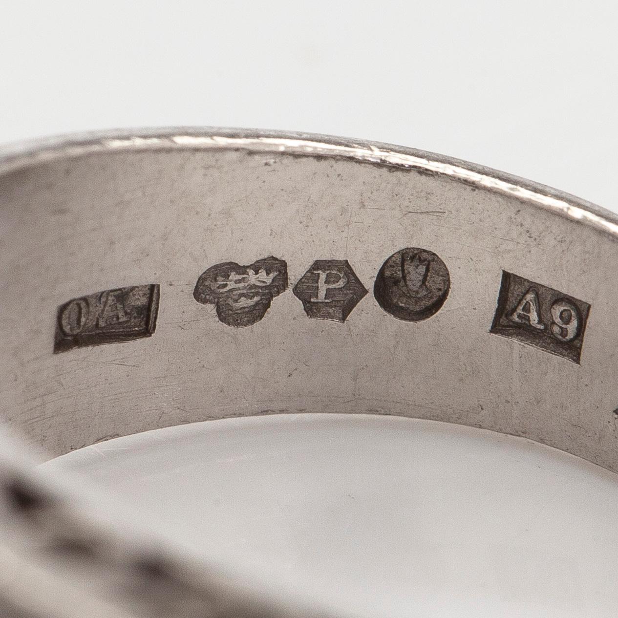 Ring, briljantslipade diamanter, platina, Stockholm 1951.