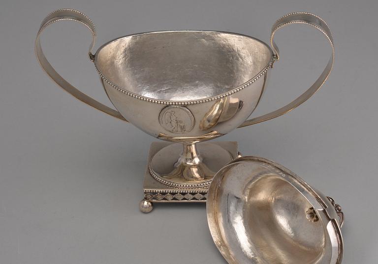 SOCKERSKÅL, silver. Sven Philgren Jönköping 1798. Vikt 742 g.