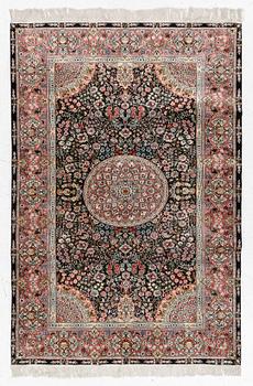 Carpet, Oriental silk, approx. 184 x 125 cm.