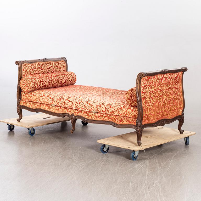 SOFFA Louis XV-stil Italien omkring 1900.