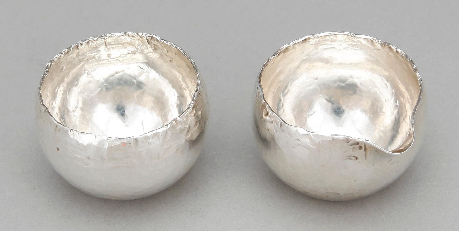 SOCKERSKÅL OCH GRÄDDSNIPA, silver, Rey Urban, Stockholm 1973 och 1976. Vikt 116 gr.