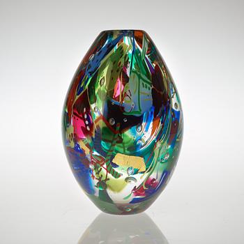 A Jan-Erik Rizman unique glass vase, Transjö, Sweden 1993.