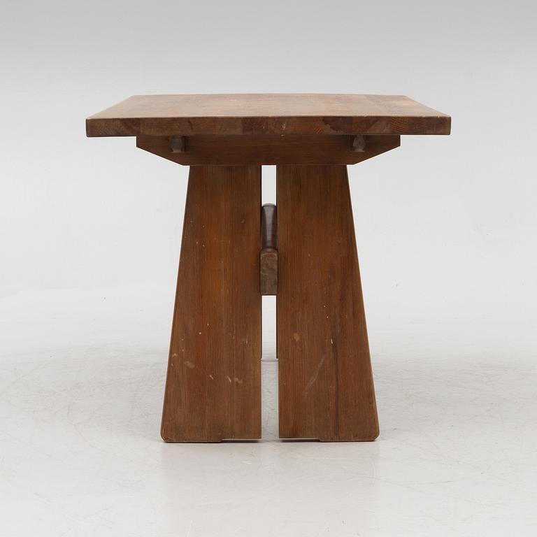 Göran Malmvall, dining table with 4 chairs, Svensk Fur, second half of the 20th century.