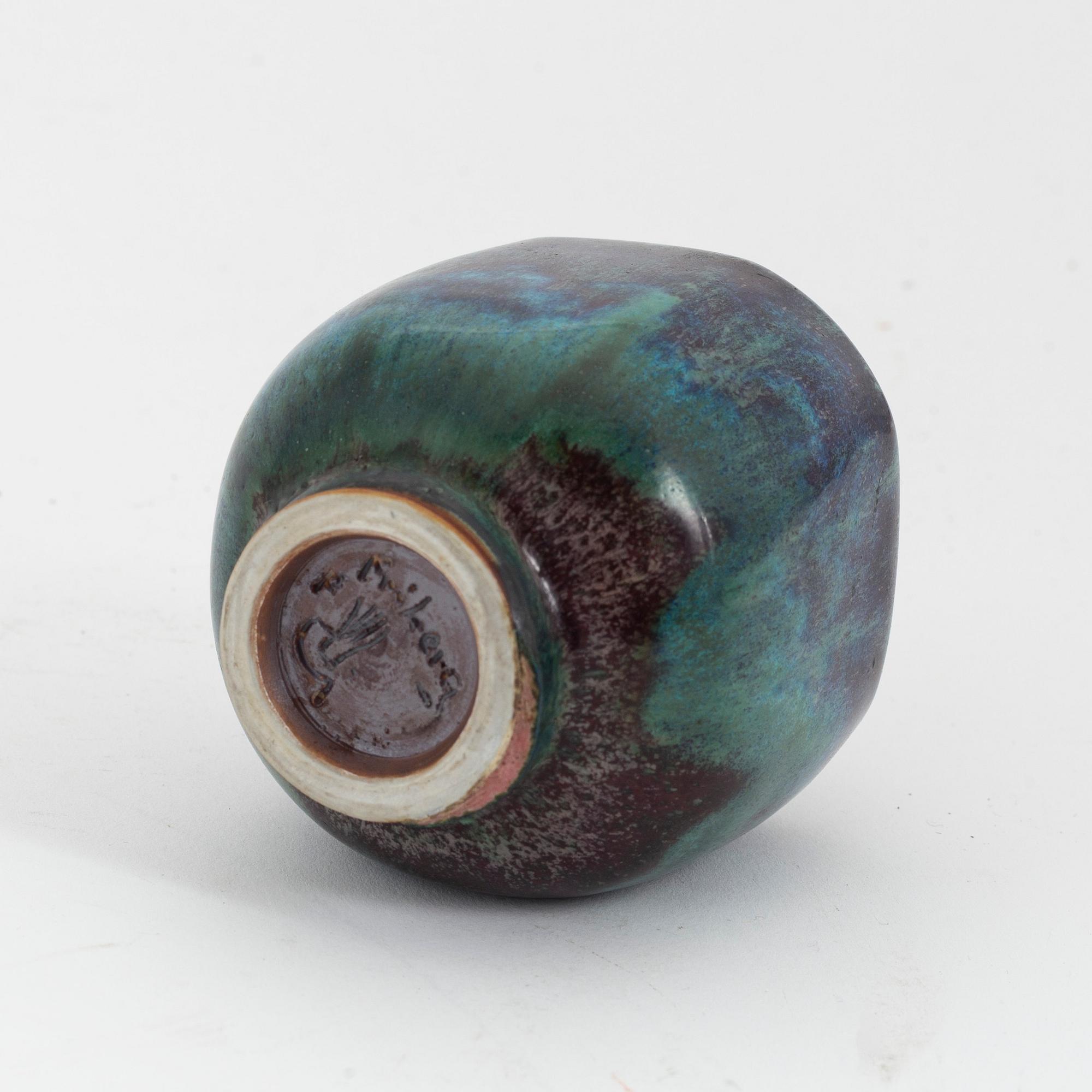 Berndt Friberg, a stoneware vase, Gustavsbergs studio, 1974.