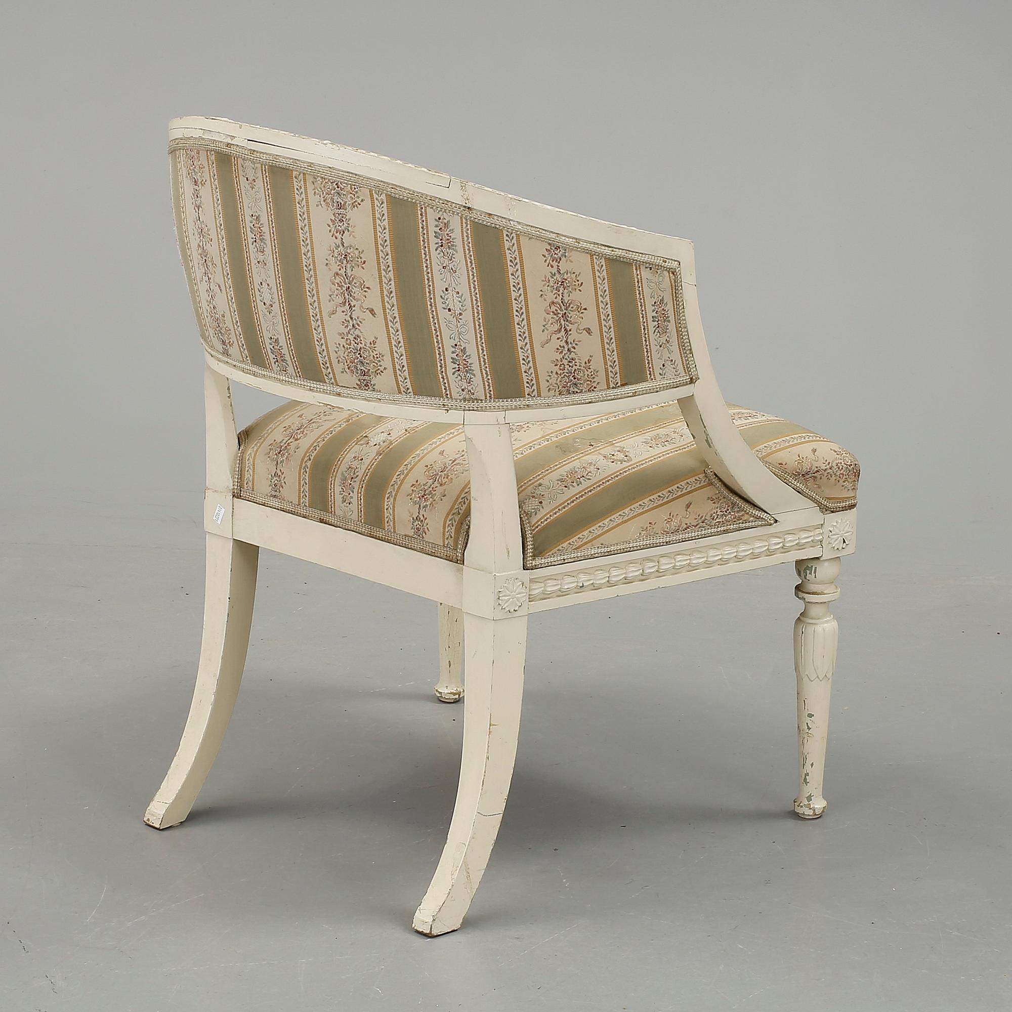 BALJFÅTÖLJ, sengustaviansk stil, 1900-talets första hälft.