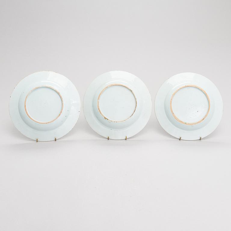 Lautasia, 6 kpl, posliinia, Kiina 1700-luku.