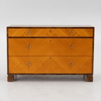 Axel Larsson, chest of drawers, Svenska Möbelfabrikerna Bodafors, Swedish Modern, 1940s.