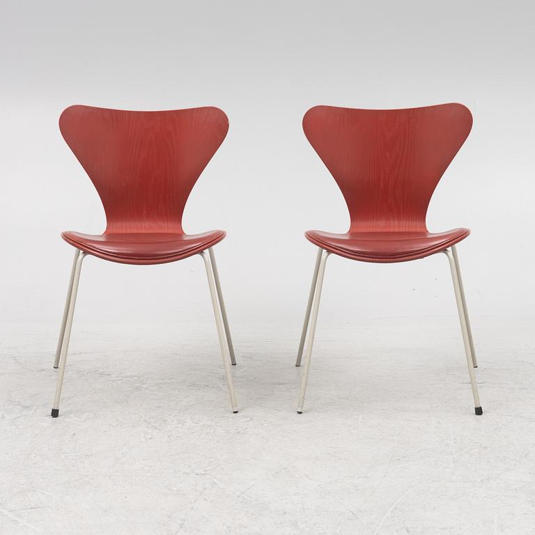 Arne Jacobsen, stolar, 6 st, "Sjuan", Fritz Hansen, Danmark, 1995.