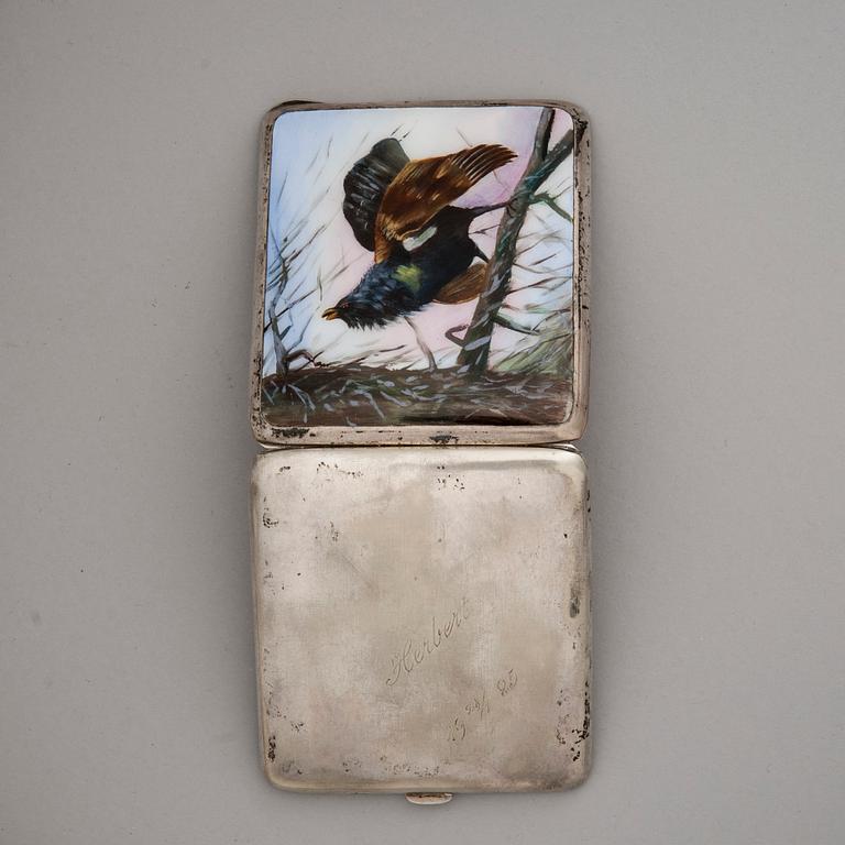 CIGARETTETUI, emaljmålning, nysilver, 1900-talets första kvartal.