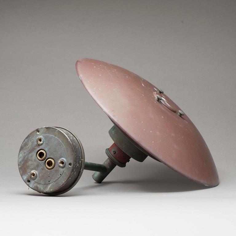 VÄGGLAMPA, för utomhusbruk, "PH", Poul Henningsen för Louis Poulsen, Danmark.