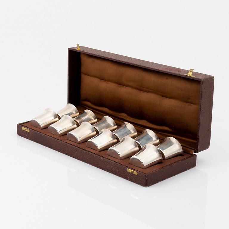 Supkoppar, 12 st, silver, C.G.Hallberg, Stockholm. 1941.