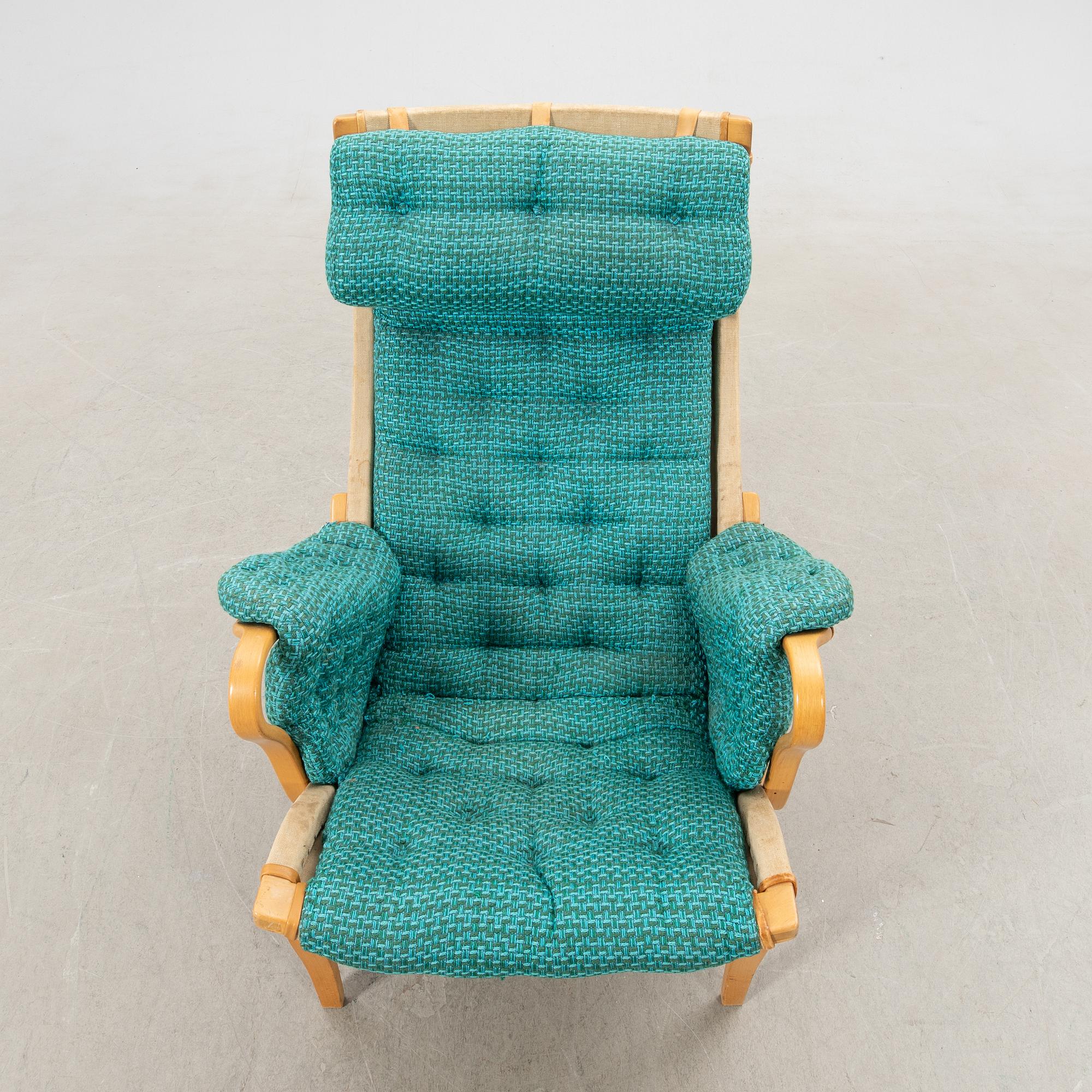 Bruno Mathsson, fåtölj "Pernilla" för DUX sent 1900-tal.