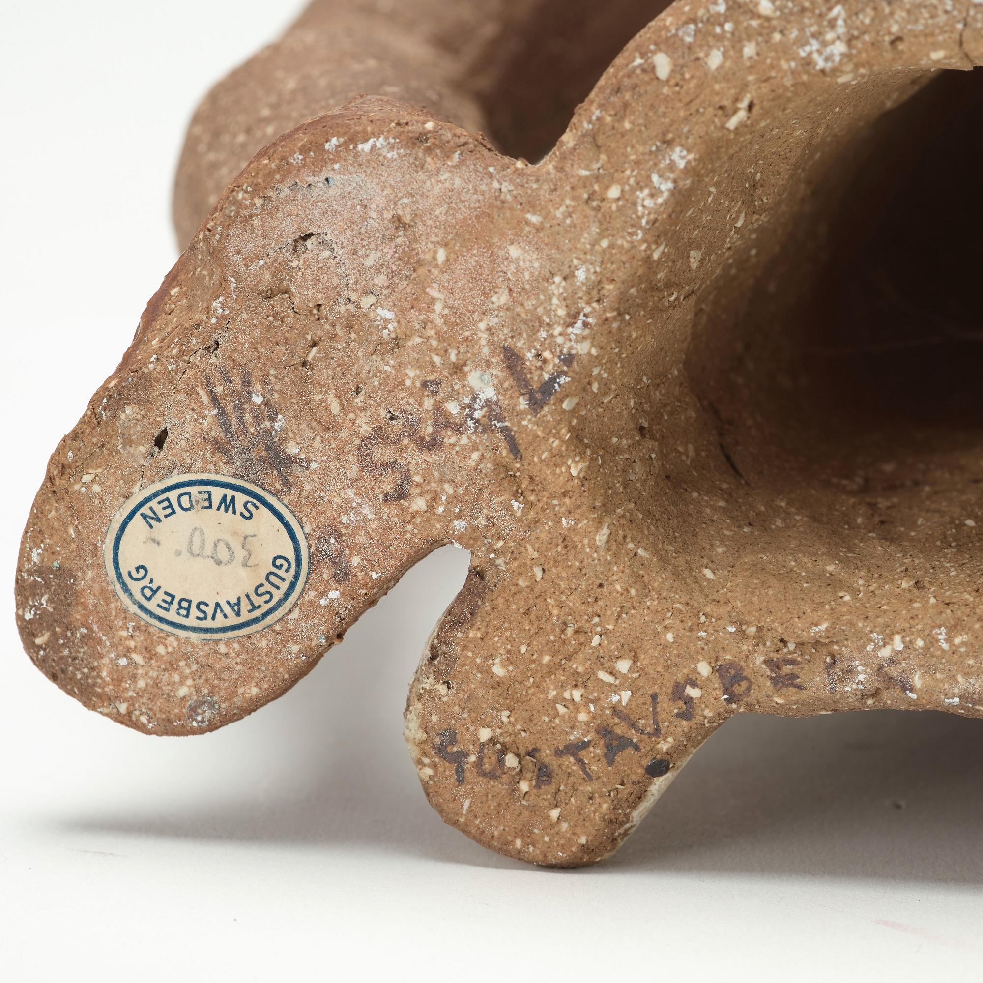 Stig Lindberg, skulptur "Dansande par", chamotterat stengods, Gustavsbergs studio 1940-tal.