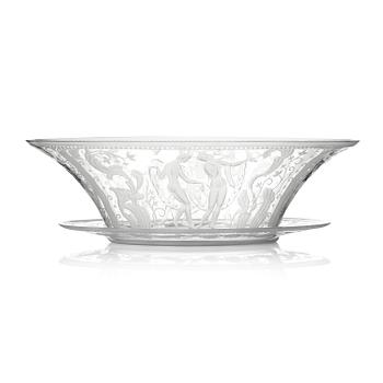 347. Simon Gate, an engraved Swedish Grace glass bowl on a plate, Orrefors, Sweden 1926, model 147.