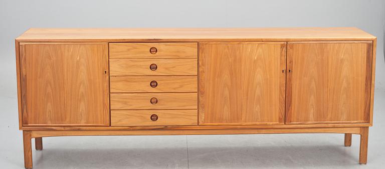 SIDEBOARD. Skaraborgs Möbelindustri AB, Tibro, 1960-tal.