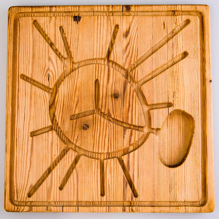 ILMARI TAPIOVAARA, a 1960's cutting board for Laupaan Puu.