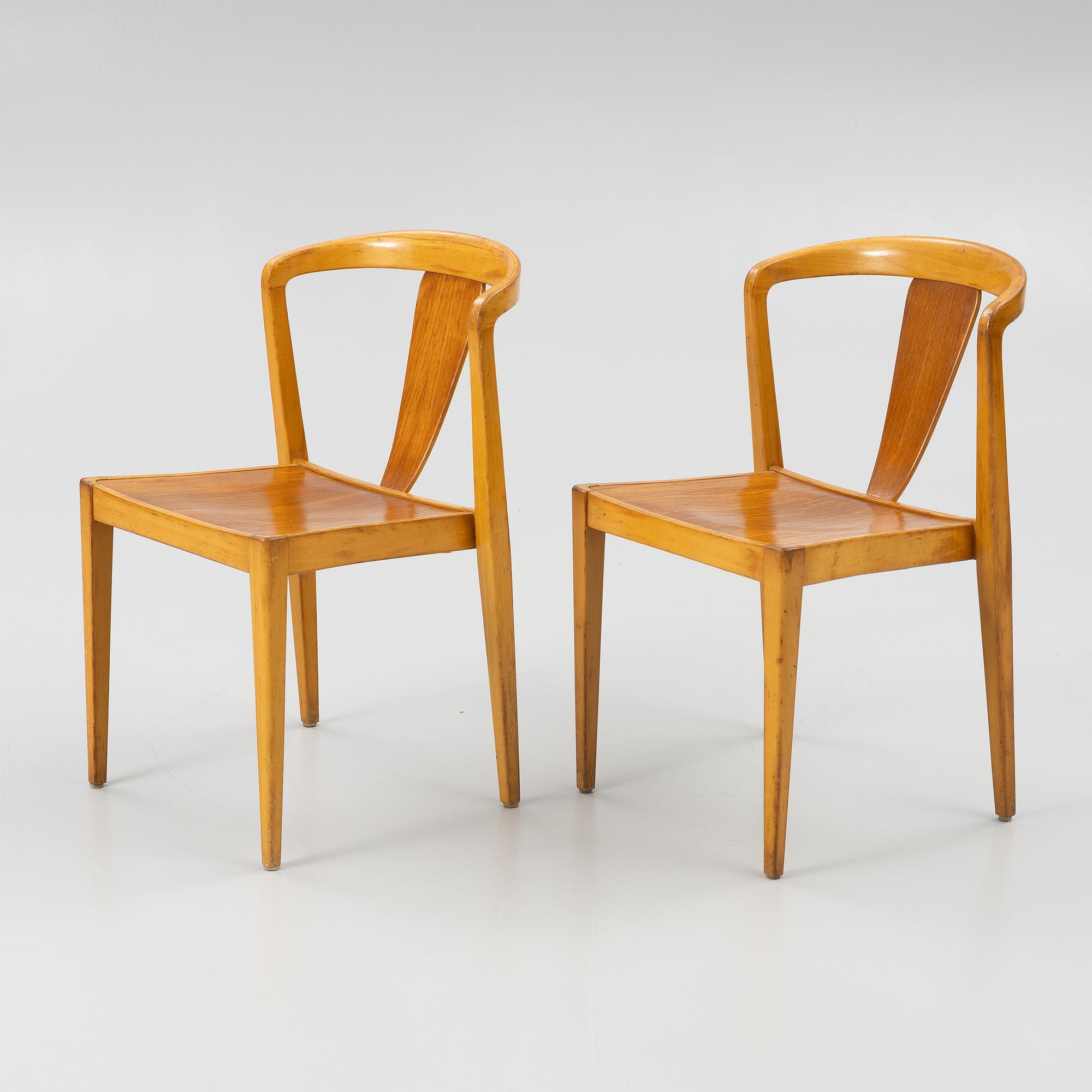 Axel Larsson, a pair of Swedish Modern chairs, model "8-108", Svenska Möbelfabrikarna Bodafors, 1950s.