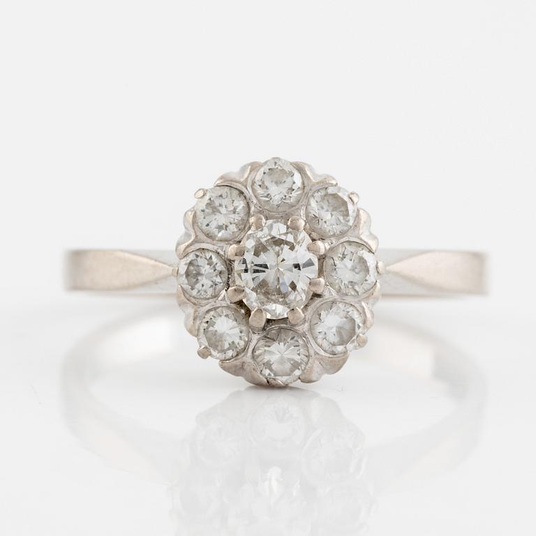 Ring carmosé med oval- och runda briljantslipade diamanter, Engelbert.