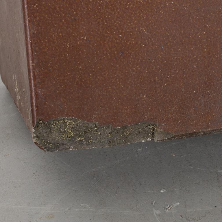 A CERAMIC STORAGE CONTAINER FROM HÖGANÄS, first half of the 20th century.