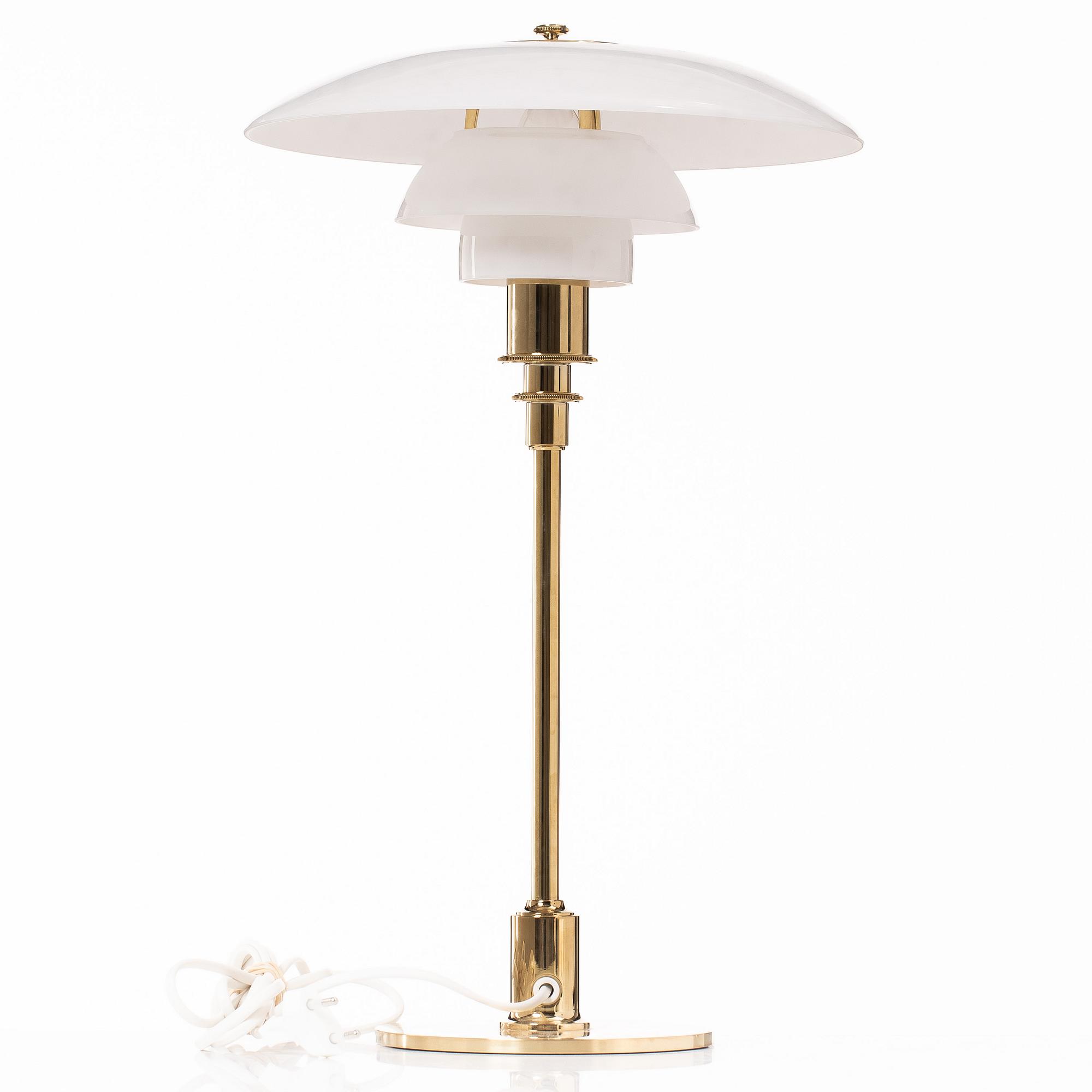 Poul Henningsen, bordslampa, modell "PH 3½-2½", Louis Poulsen, Danmark.