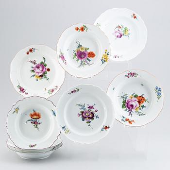 Eight Meissen porcelain plates, Marcolinis period (1774-1814).