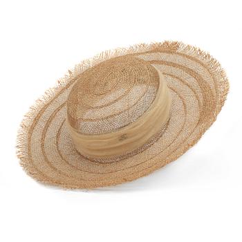 343. CHANEL, straw hat.